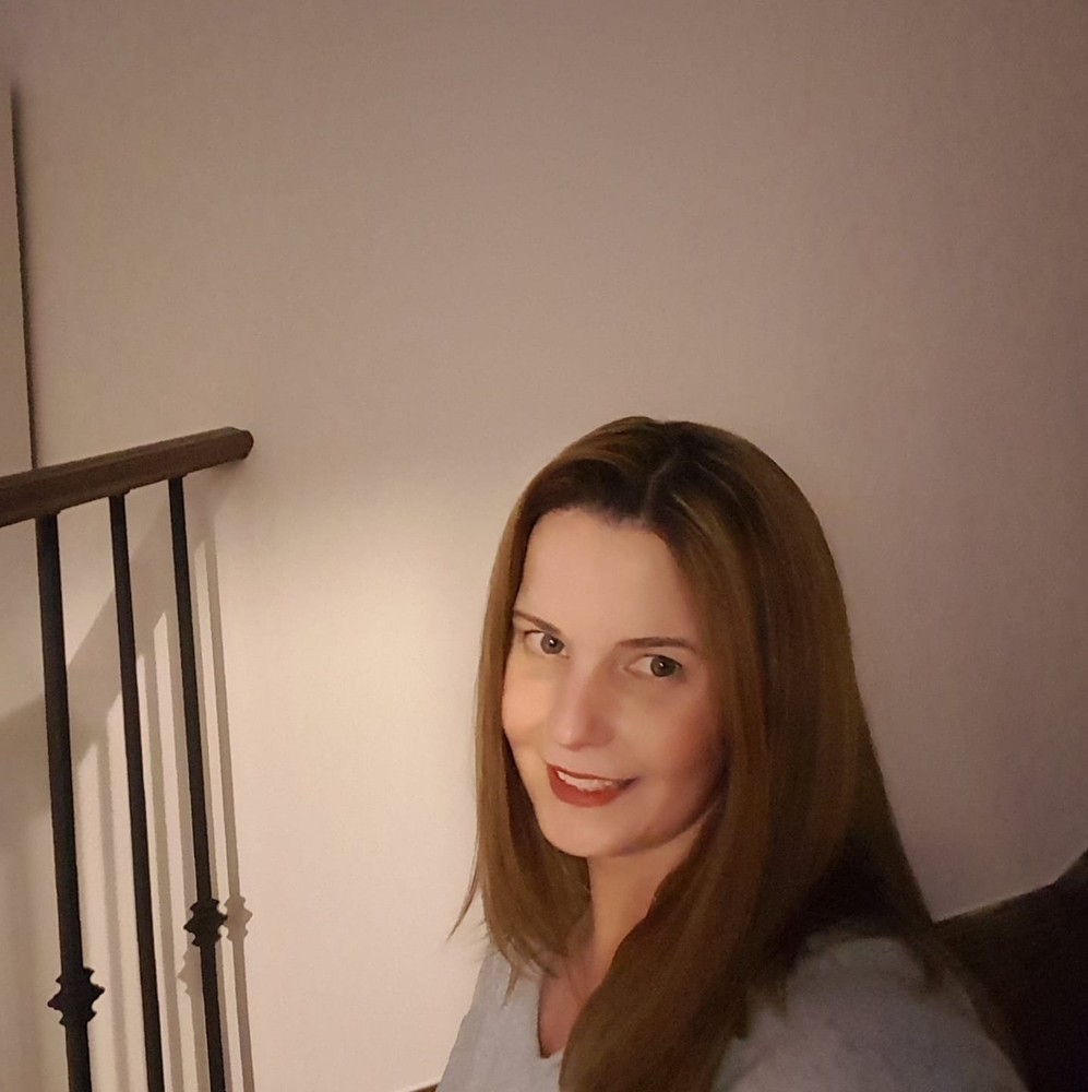 Meet your Posher, Tia